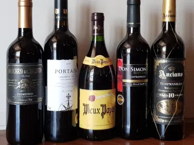 buy alt Vinhos Especiais em Evino